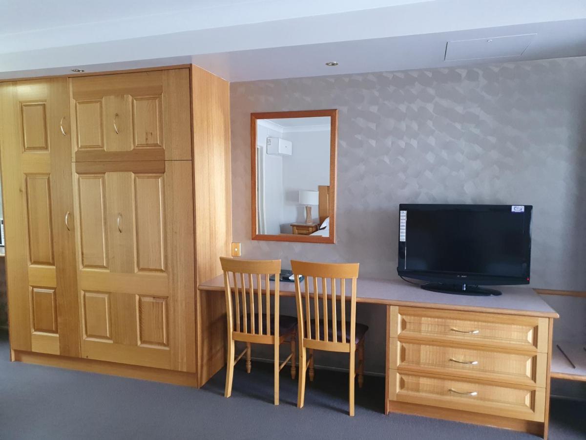 Mcnevins Maryborough Motel Екстер'єр фото