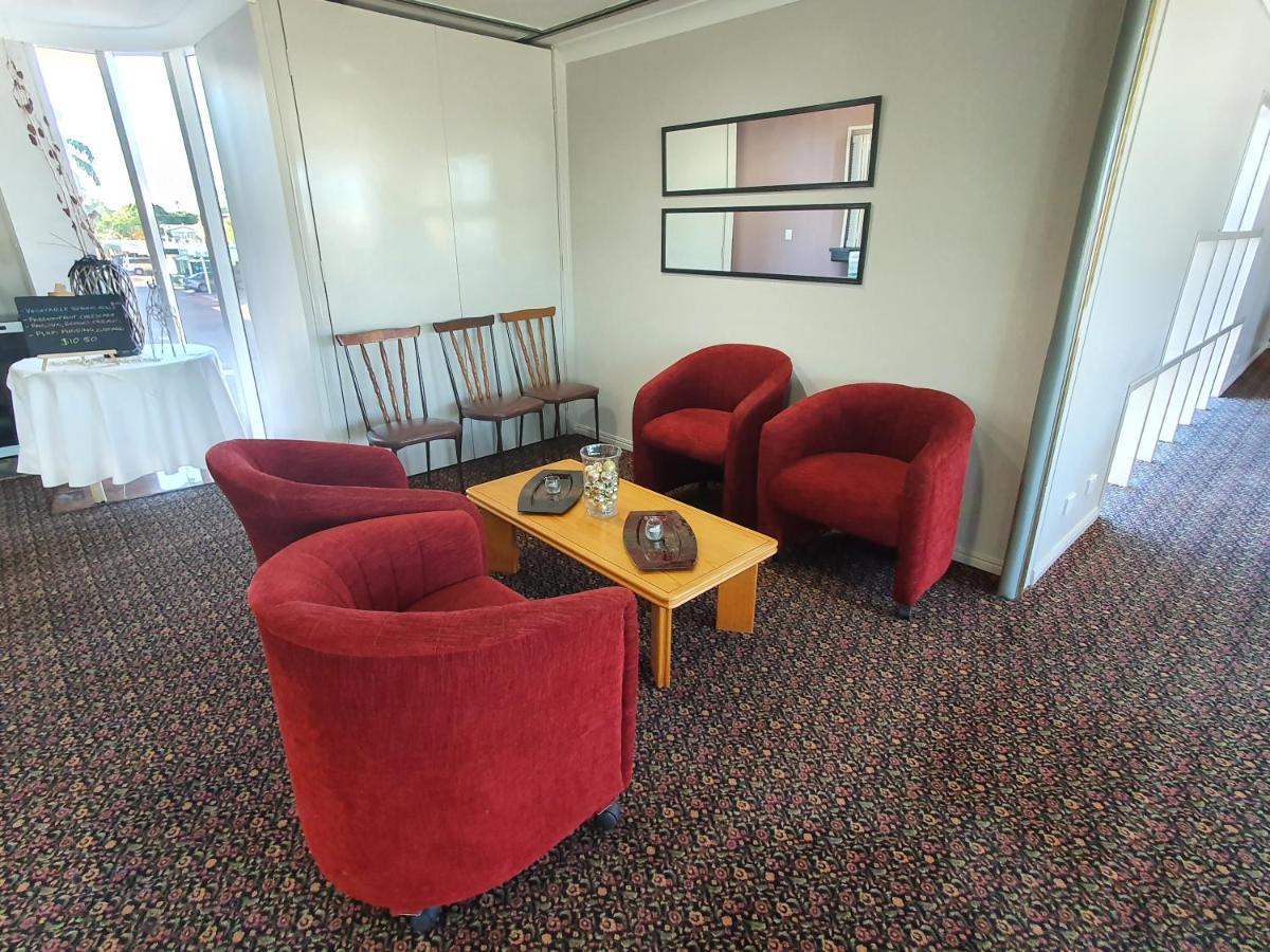 Mcnevins Maryborough Motel Екстер'єр фото