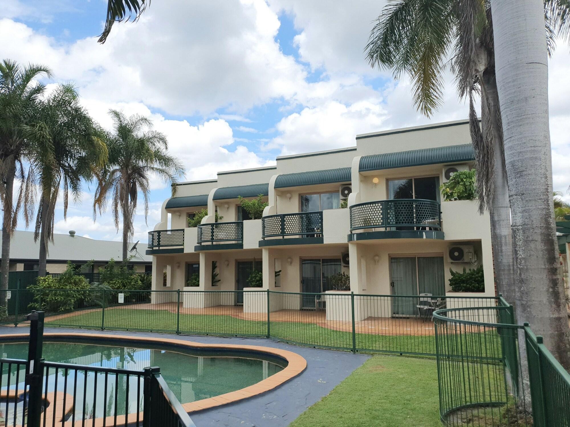 Mcnevins Maryborough Motel Екстер'єр фото