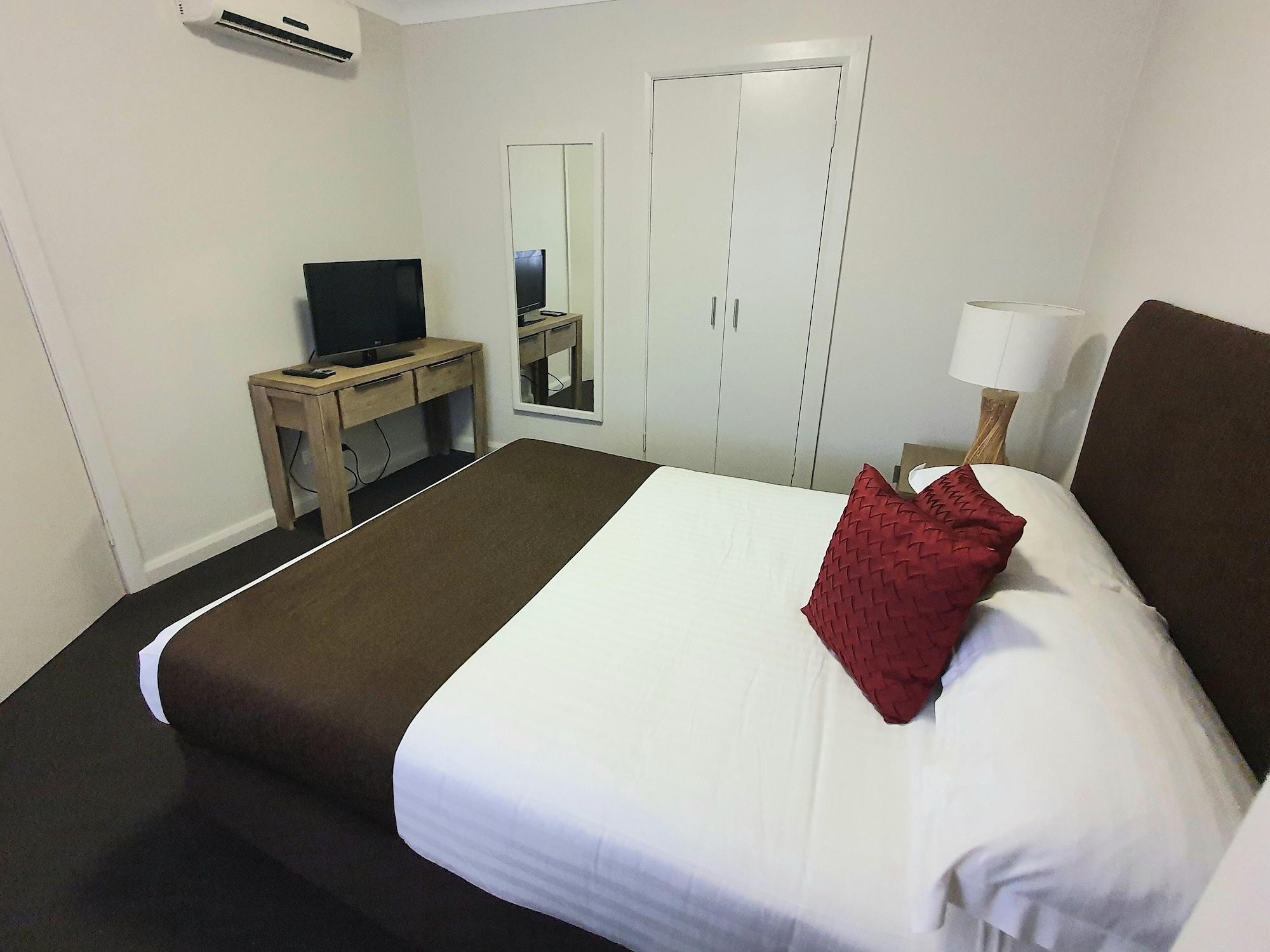 Mcnevins Maryborough Motel Екстер'єр фото