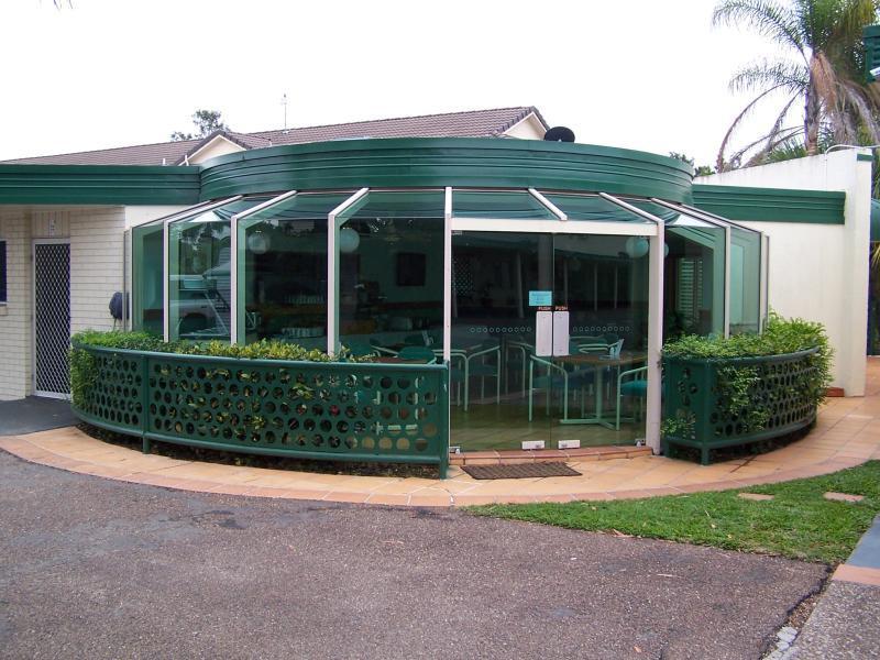 Mcnevins Maryborough Motel Екстер'єр фото