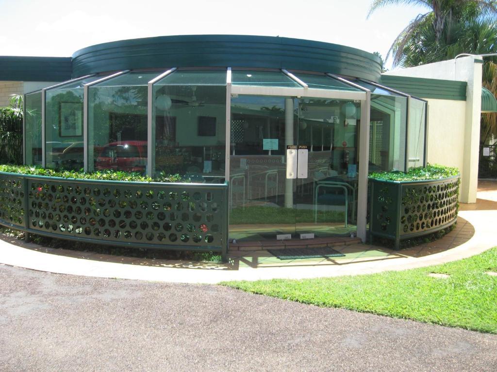 Mcnevins Maryborough Motel Екстер'єр фото